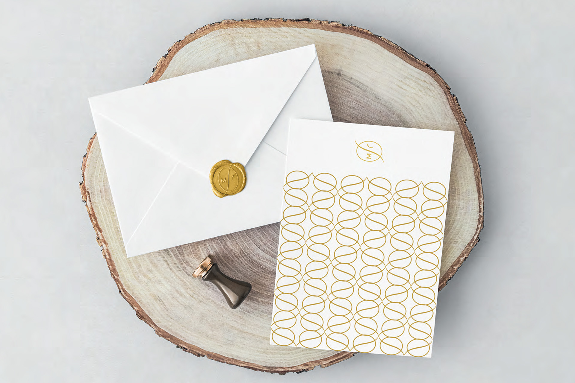 Maknoon Greeting Card